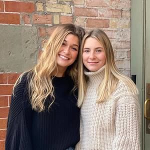 Meet your Posher, Elise